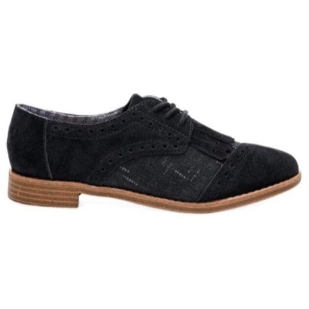 TOMS Oxford Style Lace Up Brogues in Black